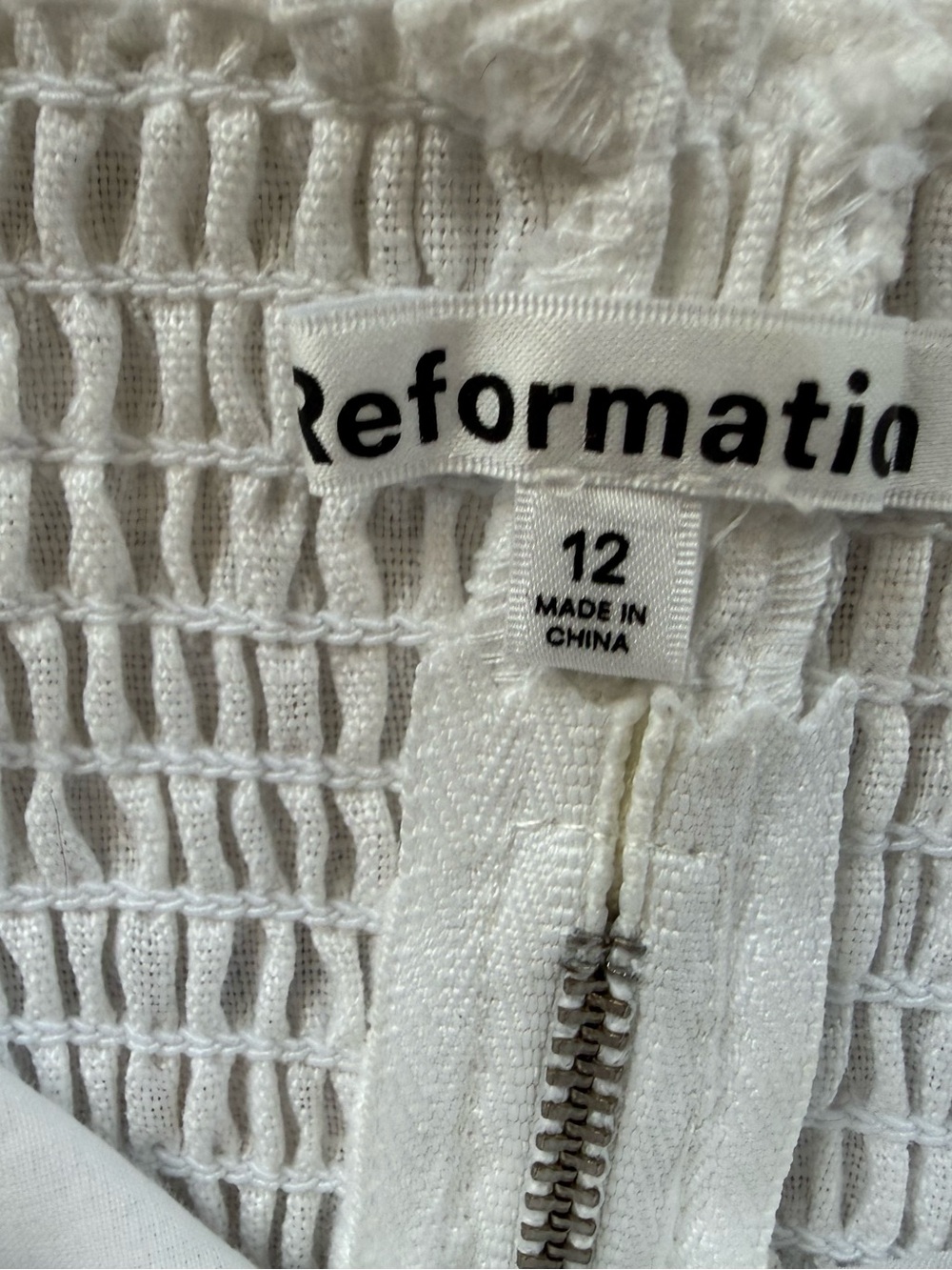 Reformation 12 White Linen Puff Sleeve Top Blouse Smocked Back Women 3246 - Picture 4 of 6